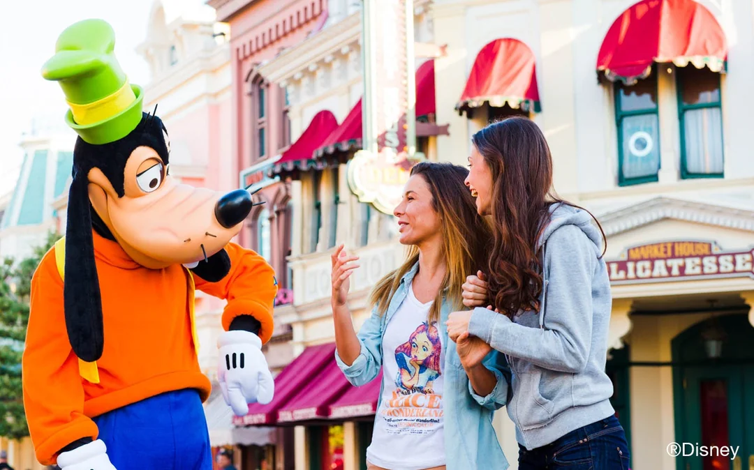 1-Day Flexible Date Ticket to Disneyland® Paris Image 1