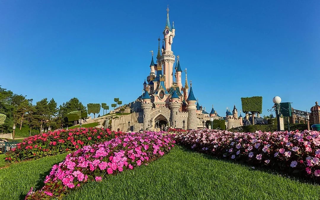 1-Day Flexible Date Ticket to Disneyland® Paris Image 7
