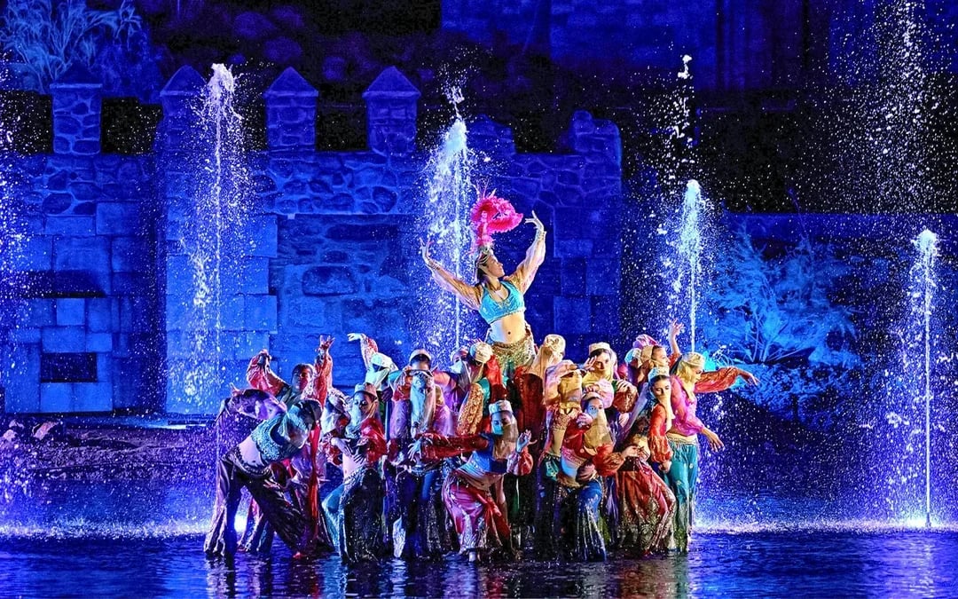 1 Day Pass: Dream of Toledo Night Show + Puy Du Fou España Park Tickets Image 1