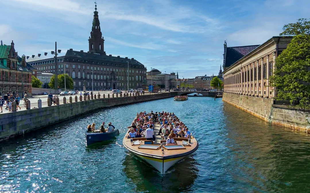 1-Hour Canal Cruise in Copenhagen Image 1