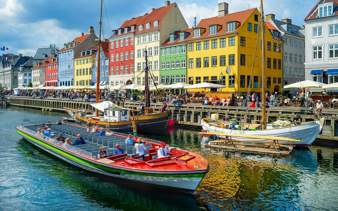 1-Hour Canal Cruise in Copenhagen Image 5