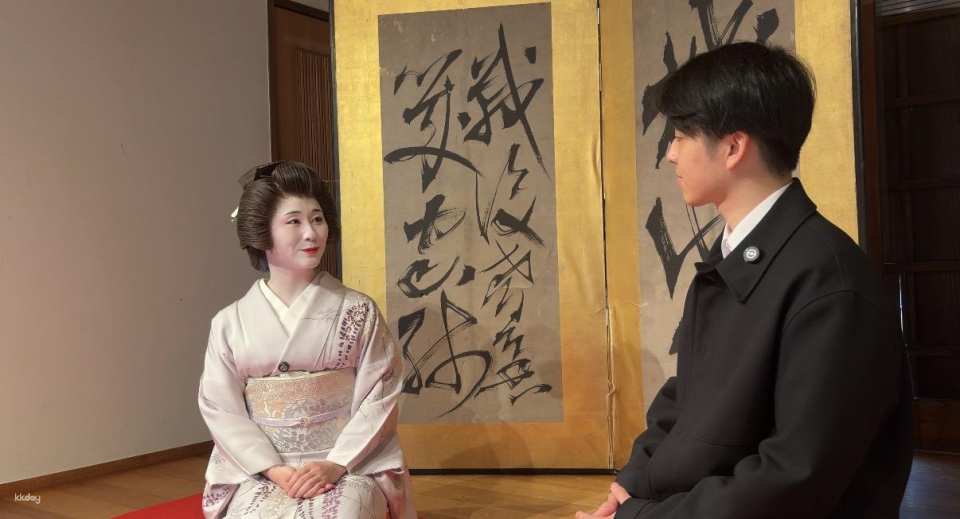 1 Hour Geisha Show in Asakusa Tokyo
