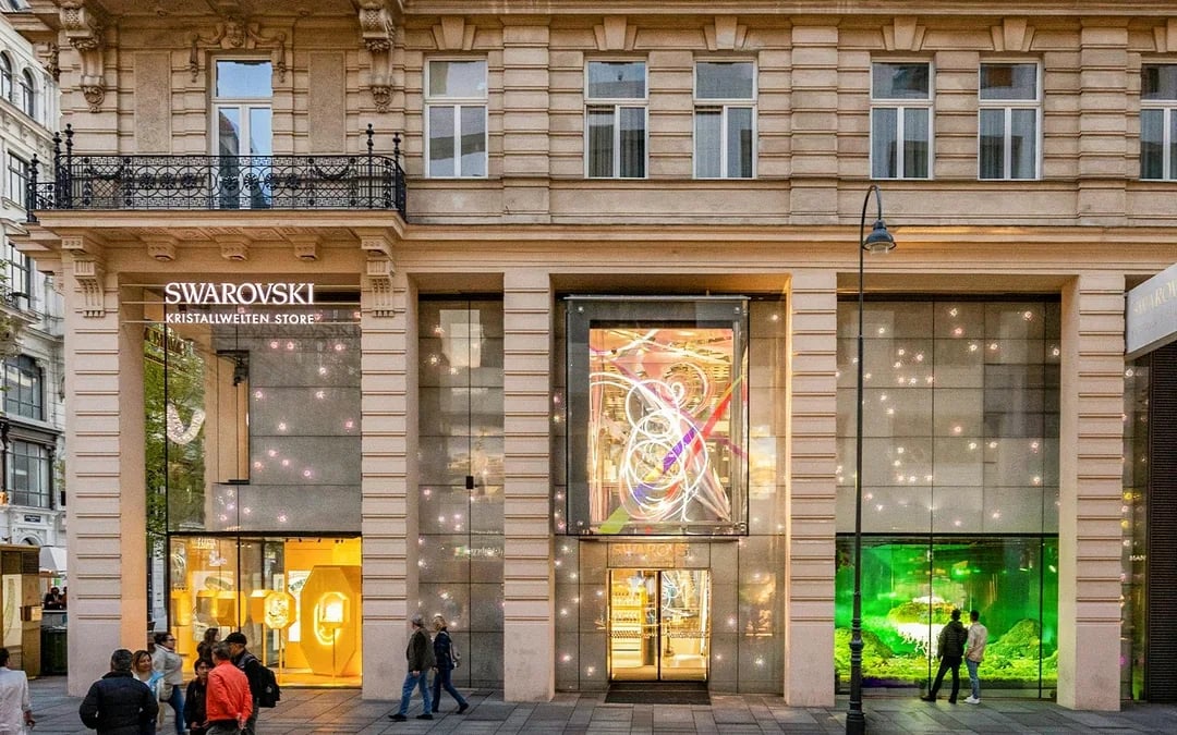 1-Hour Guided Tour of Vienna’s Swarovski House with Champagne & Gift Image 2