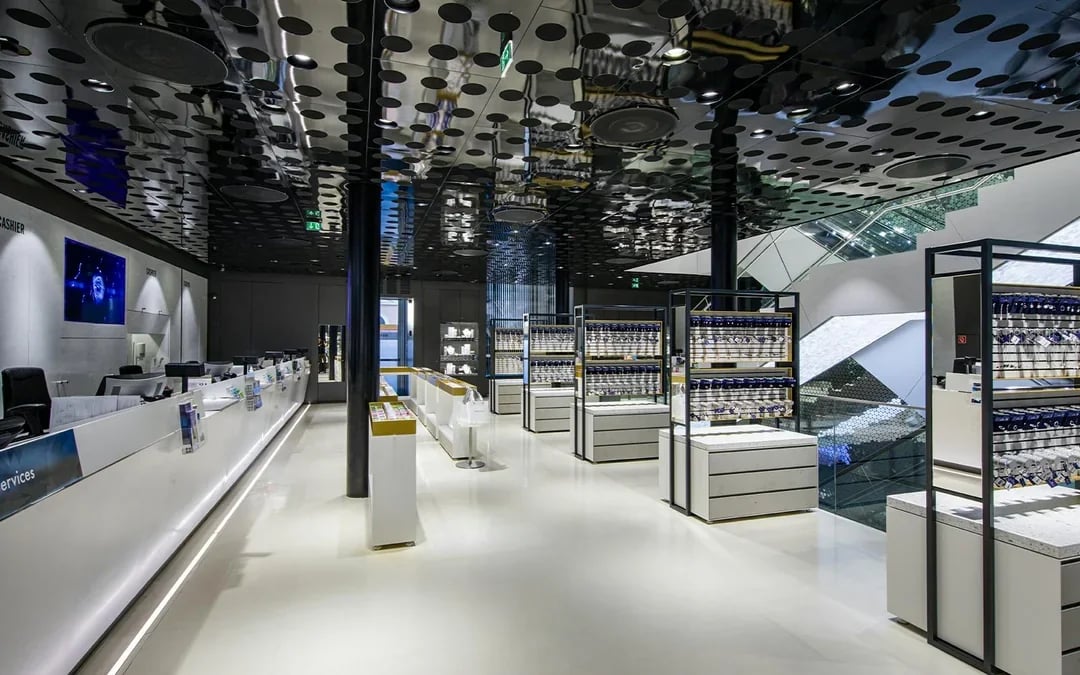 1-Hour Guided Tour of Vienna’s Swarovski House with Champagne & Gift Image 8