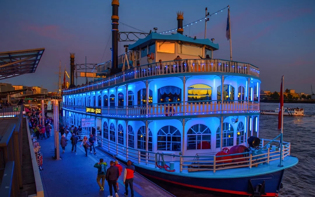 1-Hour Illumination Cruise in Hamburg Image 5