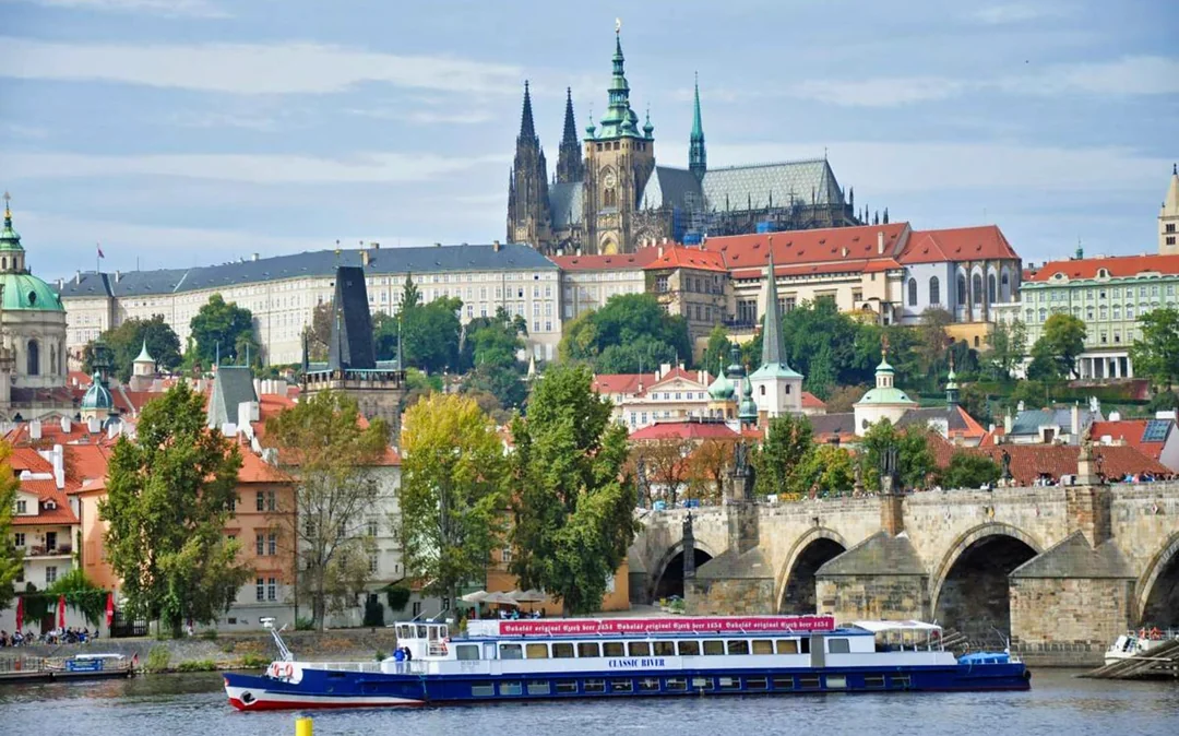 1-Hour Panoramic Sightseeing Cruise in Prague with Online Audio Guide Image 1