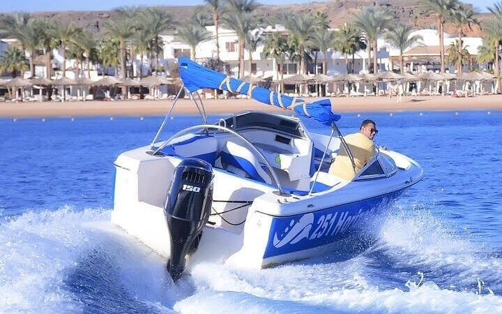 1 Hour Private Speedboat Ride Along the Shoreline -Sharm ElSheikh Image 8