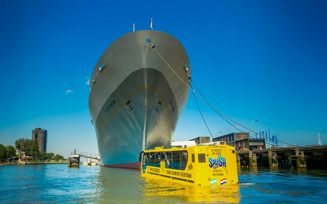 1-Hour Rotterdam Sightseeing Splashboat Tour Image 4