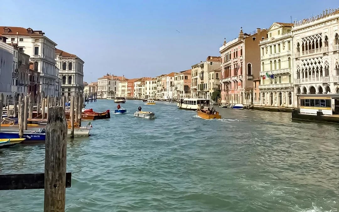 1-Hour Sightseeing Cruise on the Grand Canal Image 6