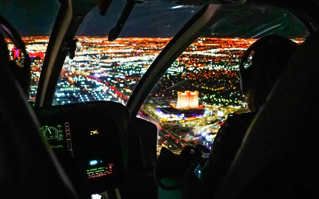12-min Las Vegas Strip Highlights Night Helicopter Tour Image 2