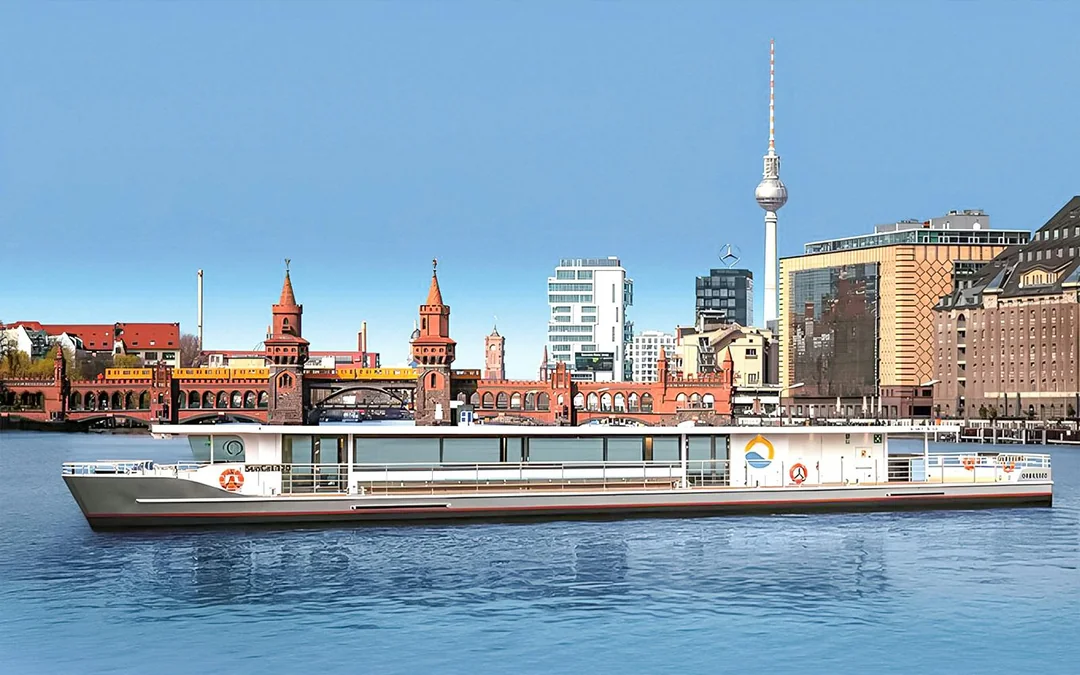2.5-Hour Berlin Sightseeing Cruise on Eco-friendly Solar Catamaran Image 2