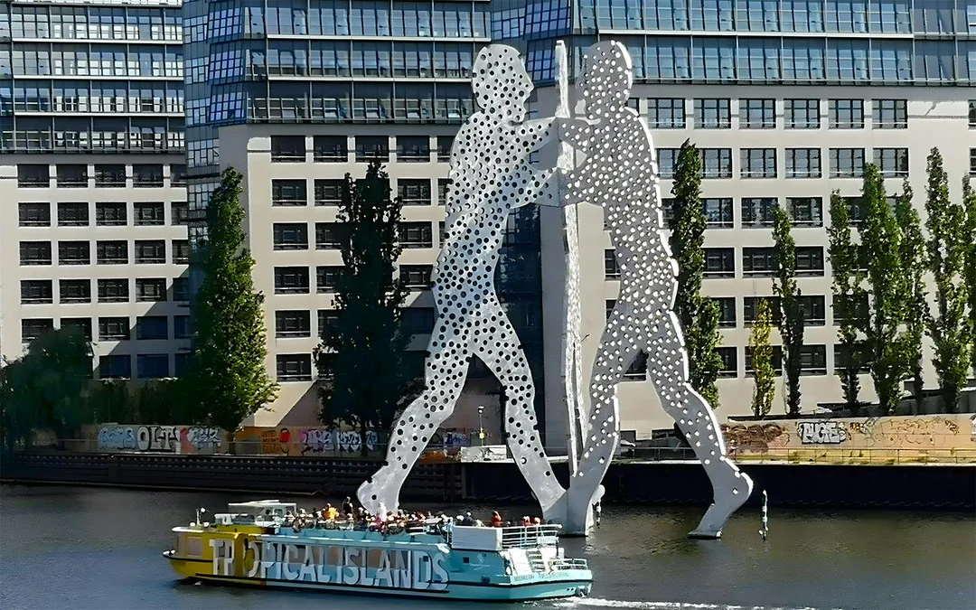2.5-Hour East-Side-Tour Sightseeing Cruise in East Berlin Image 6