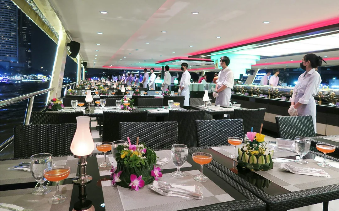 2-Hour Dinner Cruise with Live Entertainment Image 4