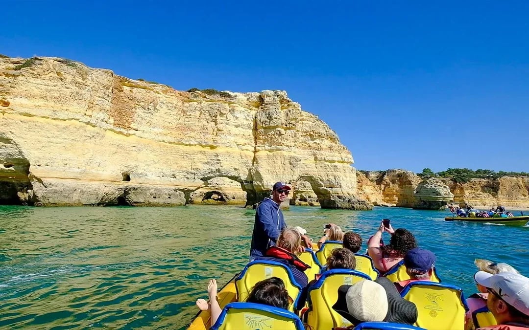 2 Hour Guided Dolphin Watching and Cave Cruise in Algarve Image 6