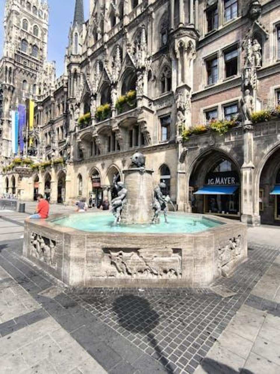 2-Hour Guided Tour of Munich's History and Traditions