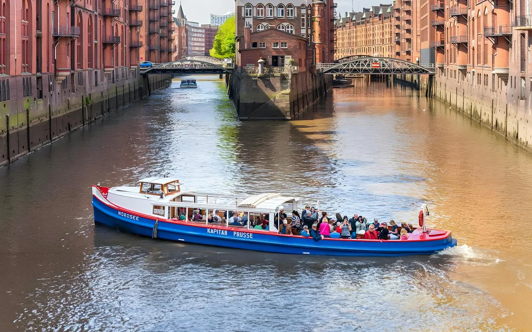 2-Hour Hamburg Harbour Cruise Image 3