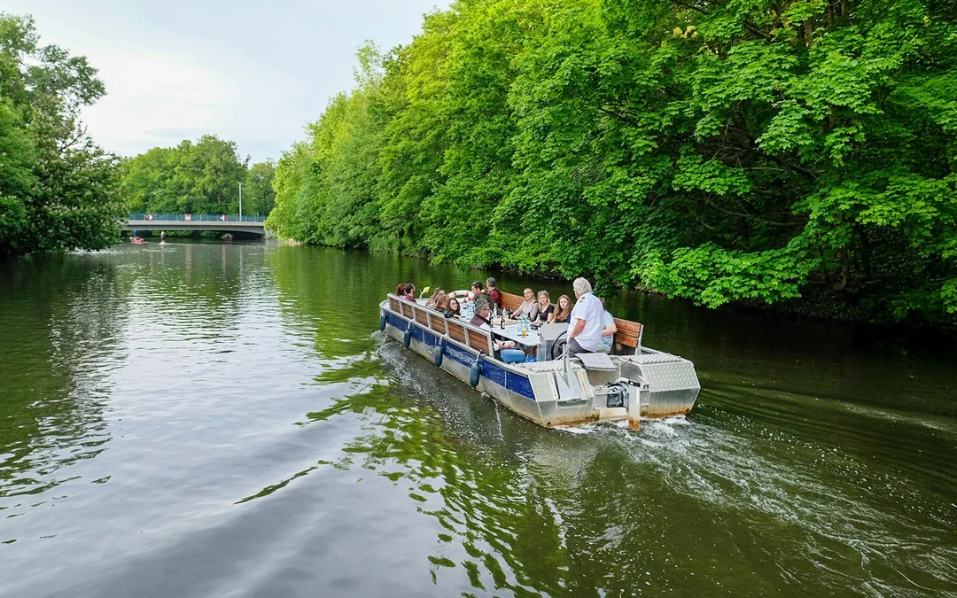 2-hour Motorboat Tour in Riverside Forest Image 2