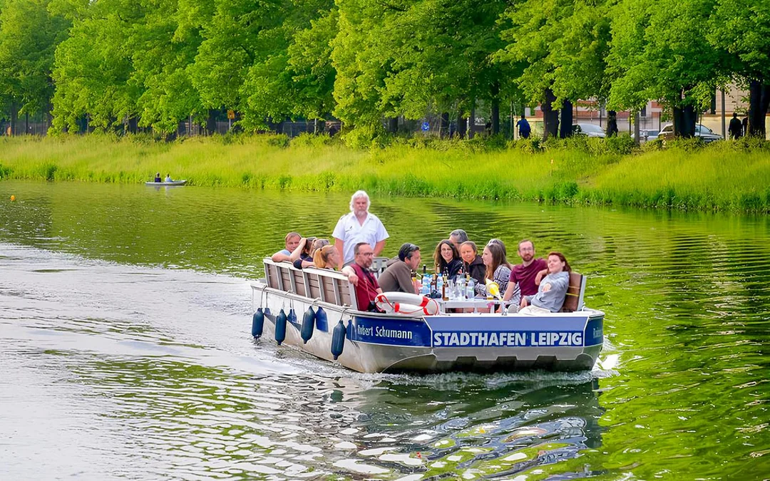 2-hour Motorboat Tour in Riverside Forest Image 5