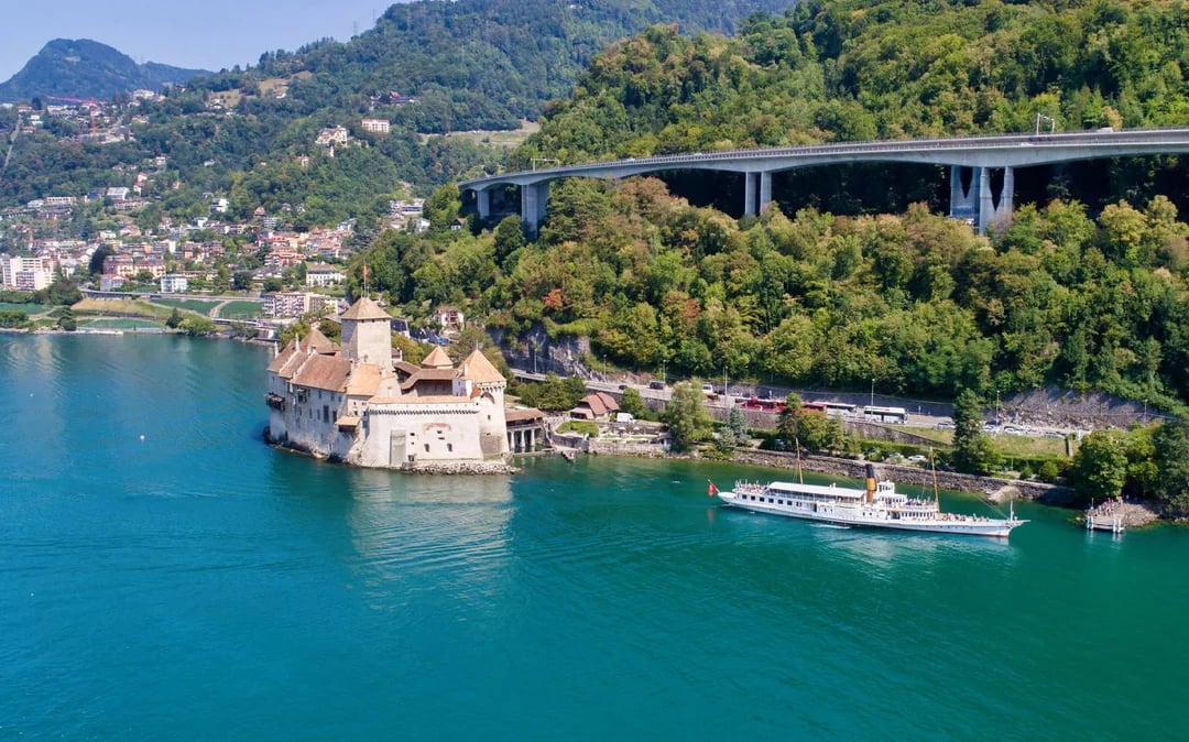 2-Hour Riviera Cruise from Montreux Image 4