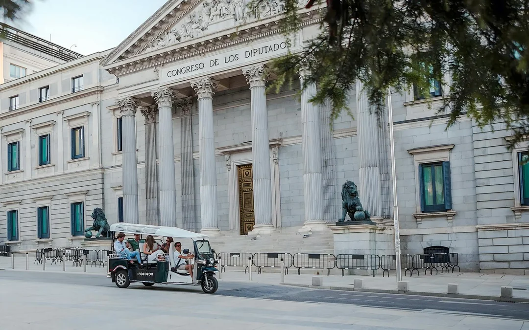 2-hour Welcome Madrid Tuk-Tuk Tour  Image 4