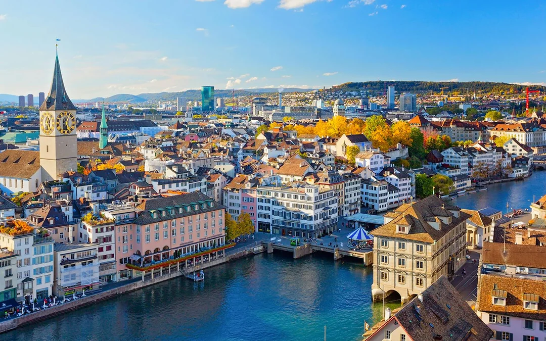 2-Hour Zürich Sightseeing Bus Tour Image 11