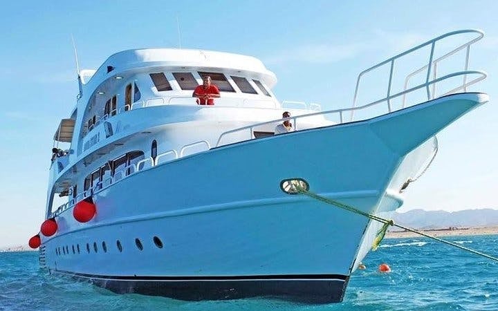 2 Stops Scuba Diving Full Day Boat Trip For Beginners With Lunch – Hurghada Image 5