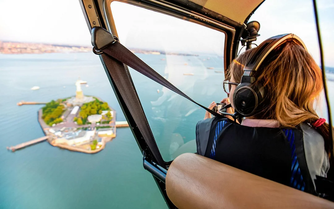 20-Min Ultimate NYC Helicopter Tour from Downtown Manhattan Image 4