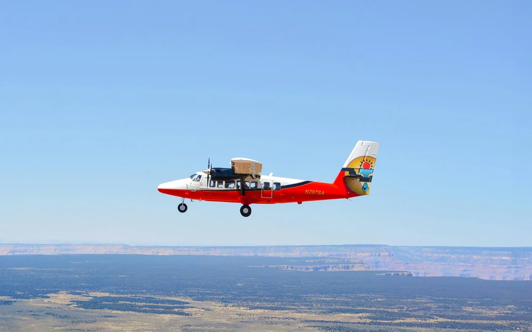 25/45-min Grand Canyon National Park Helicopter/Airplane & Hummer Tour Image 2