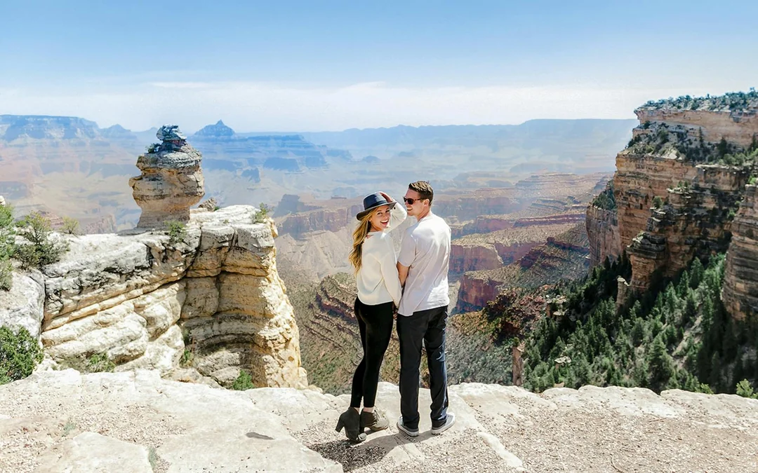 25/45-min Grand Canyon National Park Helicopter/Airplane & Hummer Tour Image 4