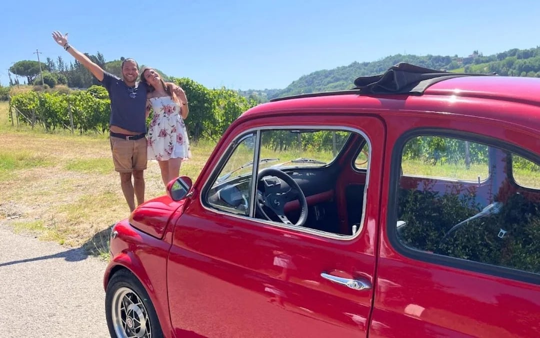 2h Vintage Fiat 500 Scenic Drive in Tuscany Image 1