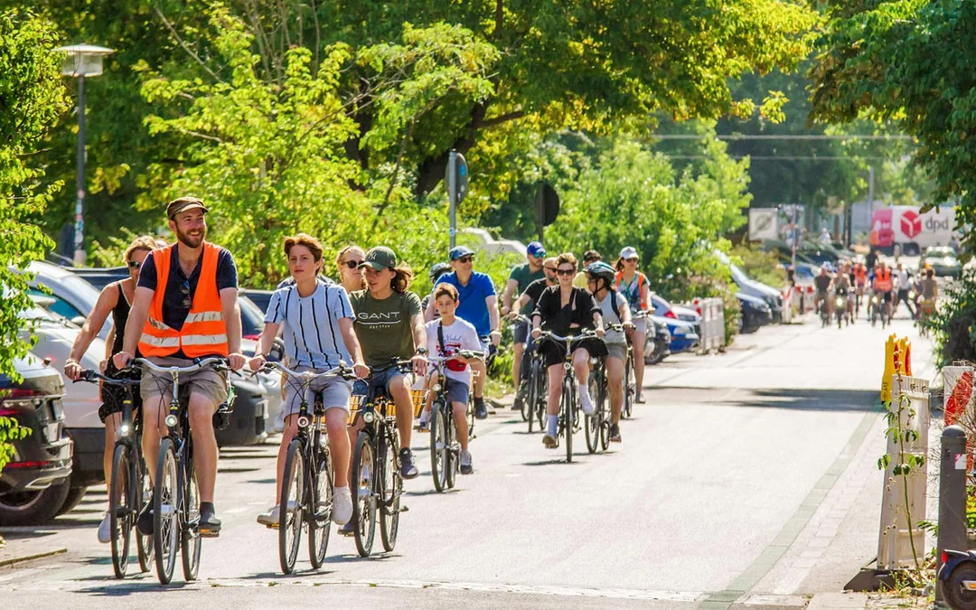 3.5-Hour Guided Bike Tour of Alternative Berlin Image 3