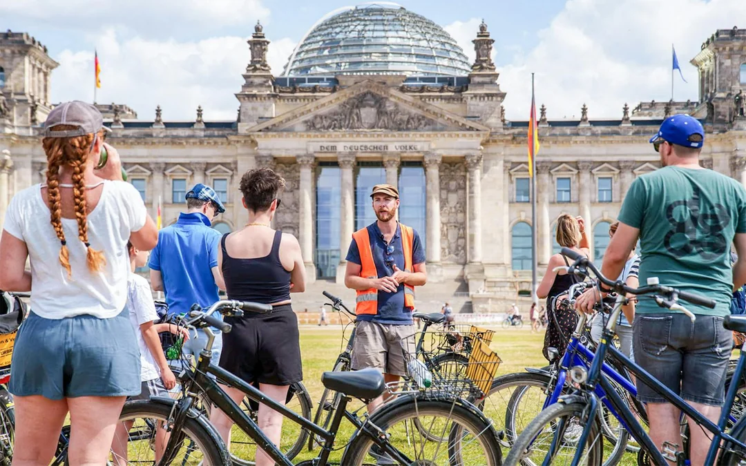 3.5-Hour Guided Bike Tour of Berlin's Best Highlights Image 6