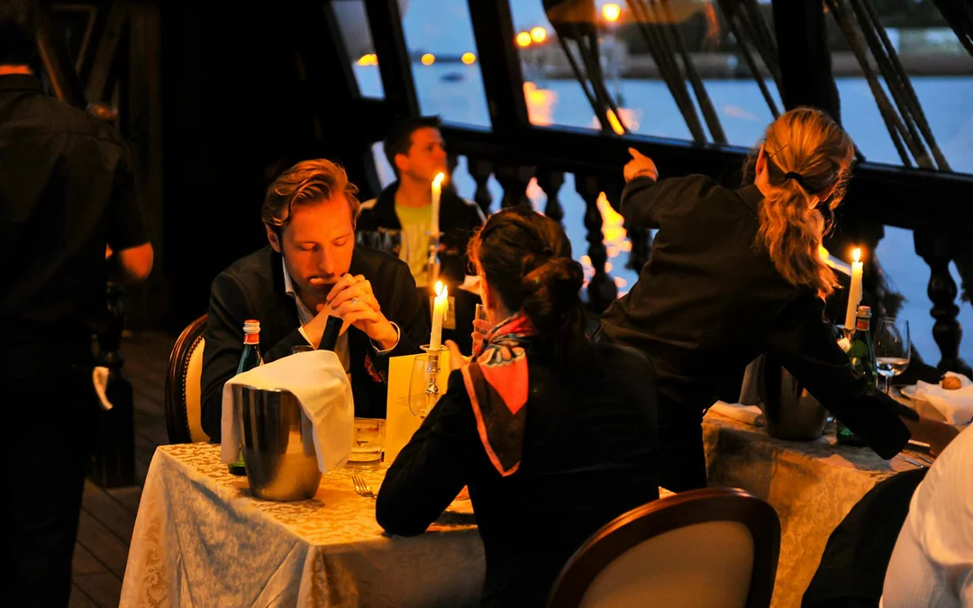 3-Hour Galleon Dinner Cruise in Venice Image 5