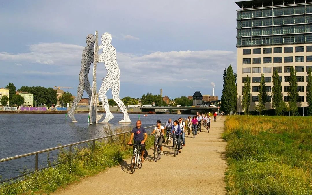 3-Hour Guided Bike Tour of Kreuzberg & Friedrichshain Image 4