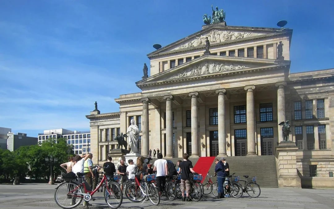 3-Hour Guided Bike Tour of Mitte, Tiergarten & Prenzlauer Berg Image 4