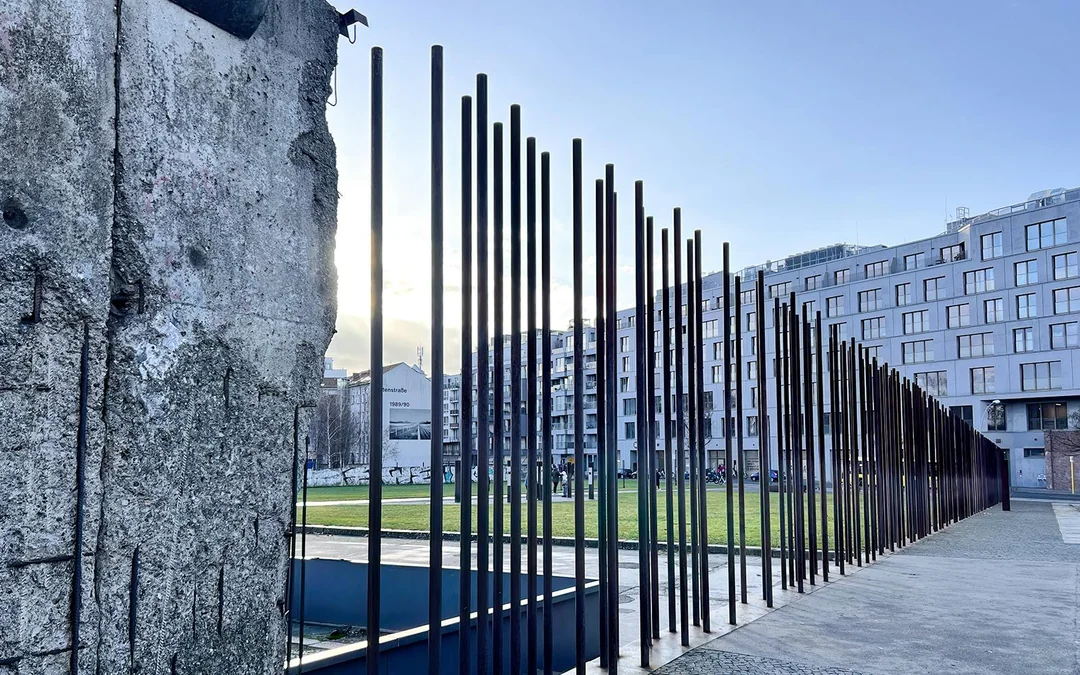3-Hour Guided Bike Tour of Third Reich & The Wall Image 3