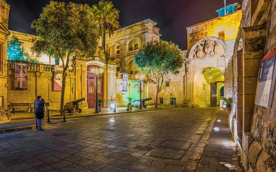 3-Hour Guided Night Tour of Malta Image 7