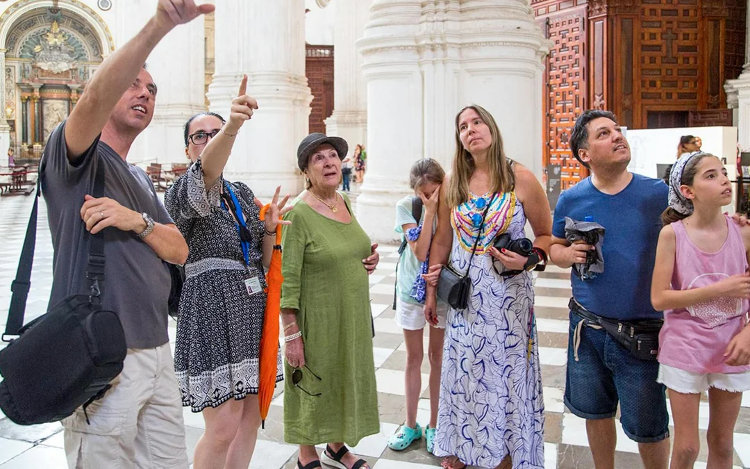 3-Hour Guided Tour of Granada: Cathedral, Royal Chapel & Silk Market Image 4