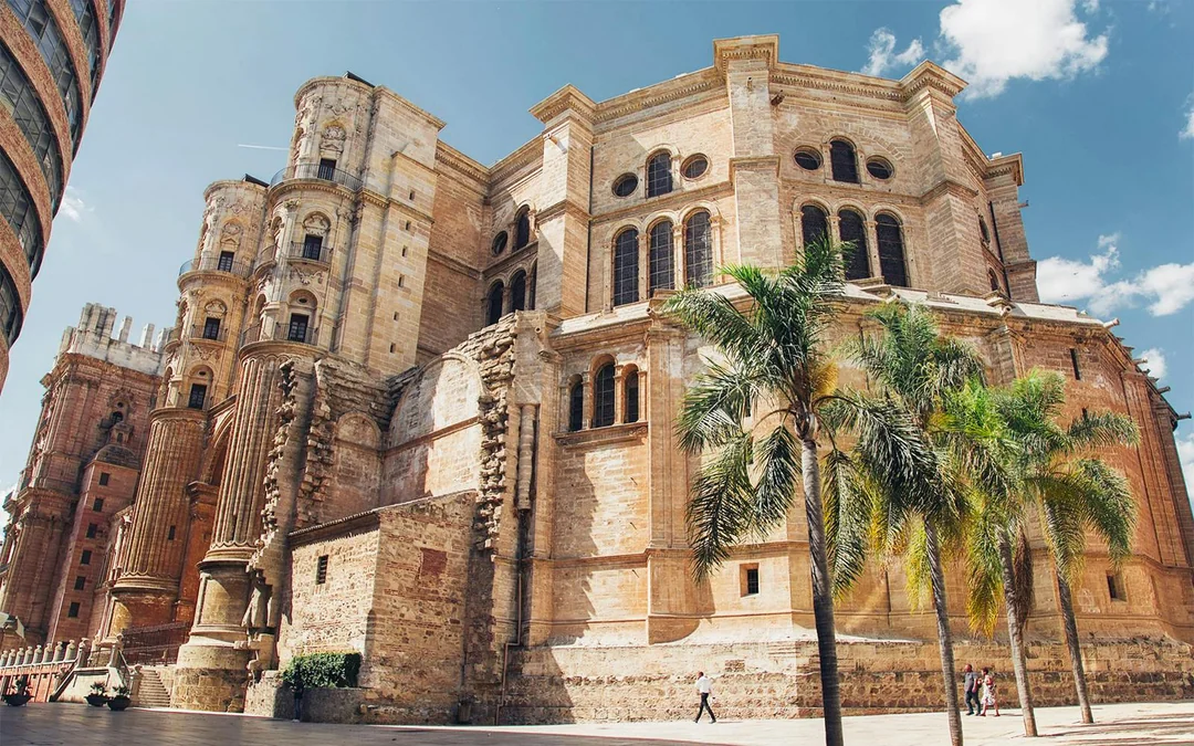 3-Hour Guided Tour of Málaga with Roman Theater, Alcazaba & Cathedral Tickets Image 2