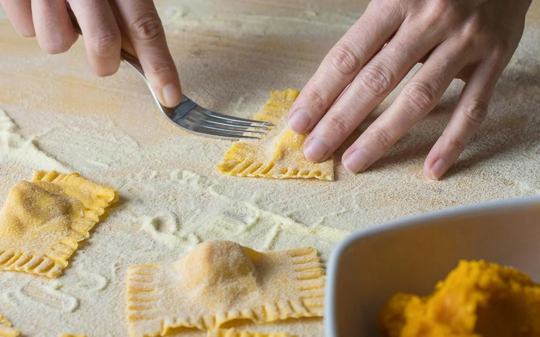 3-in-1 Cooking Class in Rome: Fettuccine, Ravioli & Tiramisù Image 10