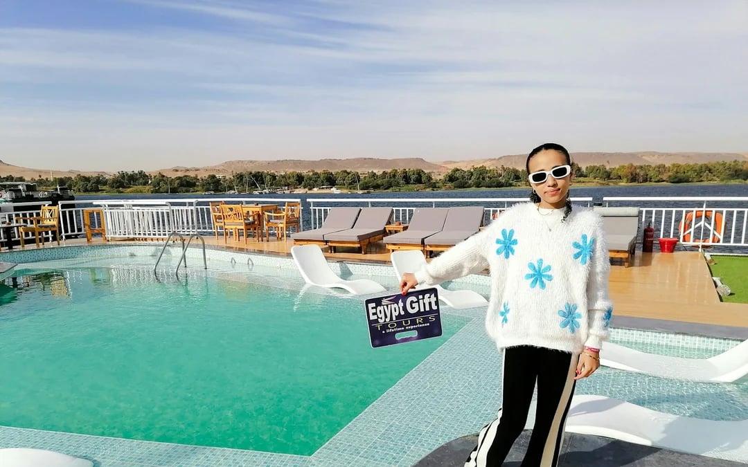 3-Night 5-Star Nile Cruise from Aswan to Luxor with Abu Simbel Excursion, Nubian Village and Hot Air Balloon Image 1