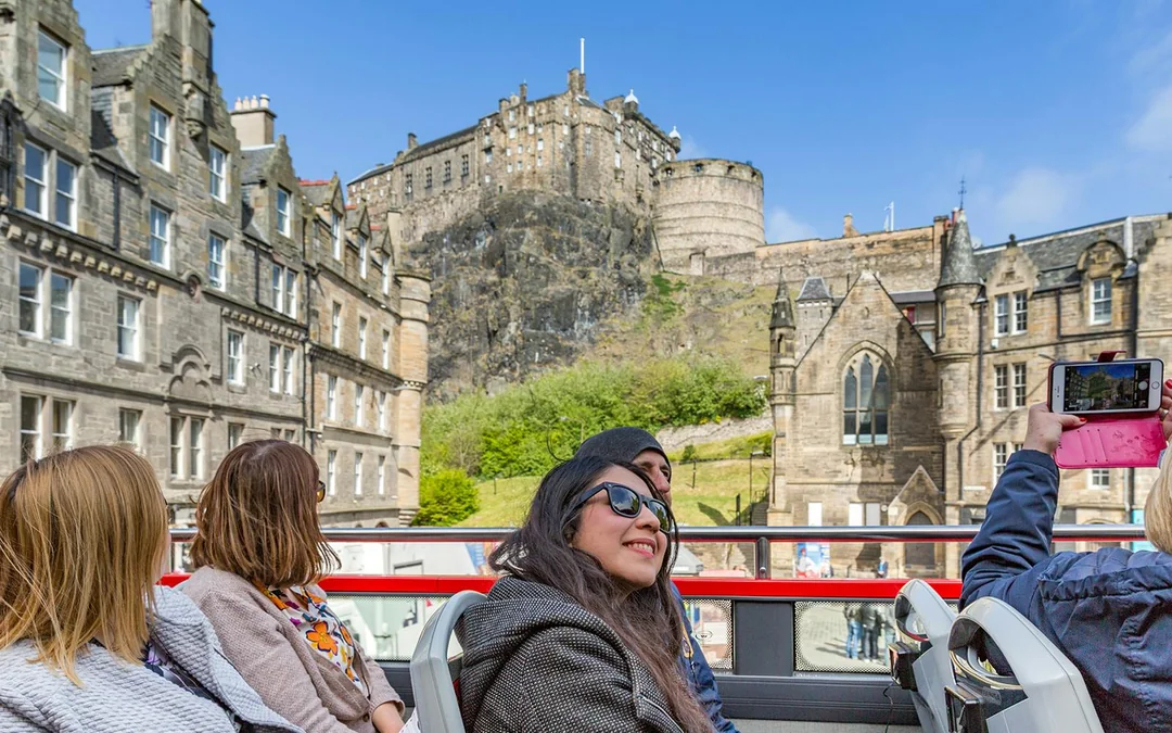 3-Route Edinburgh Hop-On Hop-Off Bus Tour Image 4