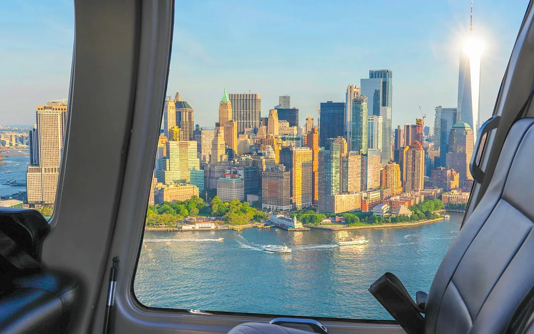 30-Min All-Inclusive NYC Helicopter Tour from Downtown Manhattan Image 12