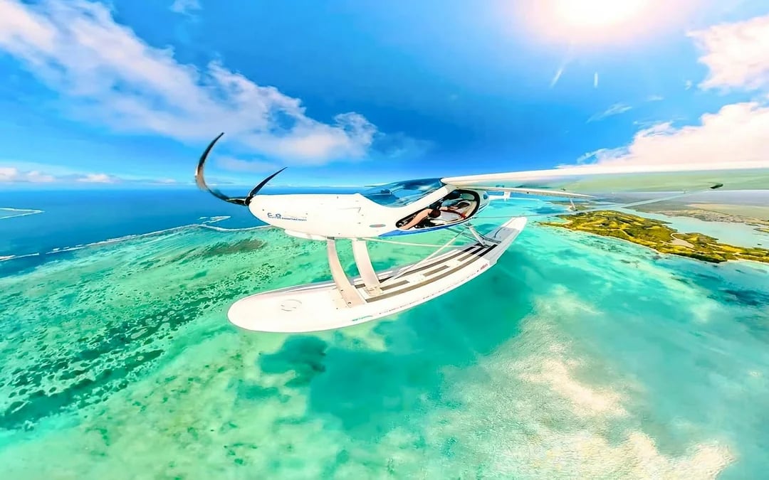 30-Minute Private Scenic Seaplane Tour Image 6