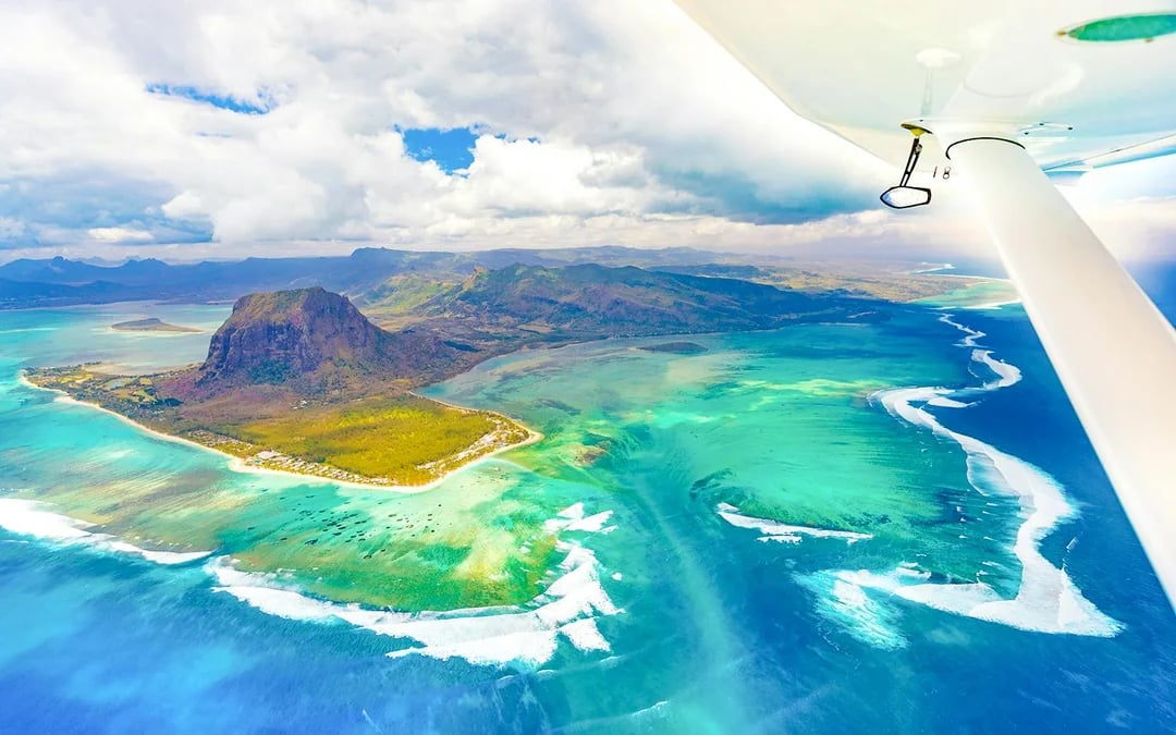 30-Minute Private Scenic Seaplane Tour Image 7