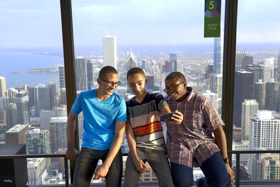 360 Chicago Observation Deck Ticket