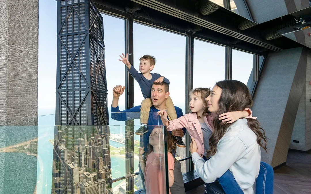 360 Chicago Sip & View Image 1