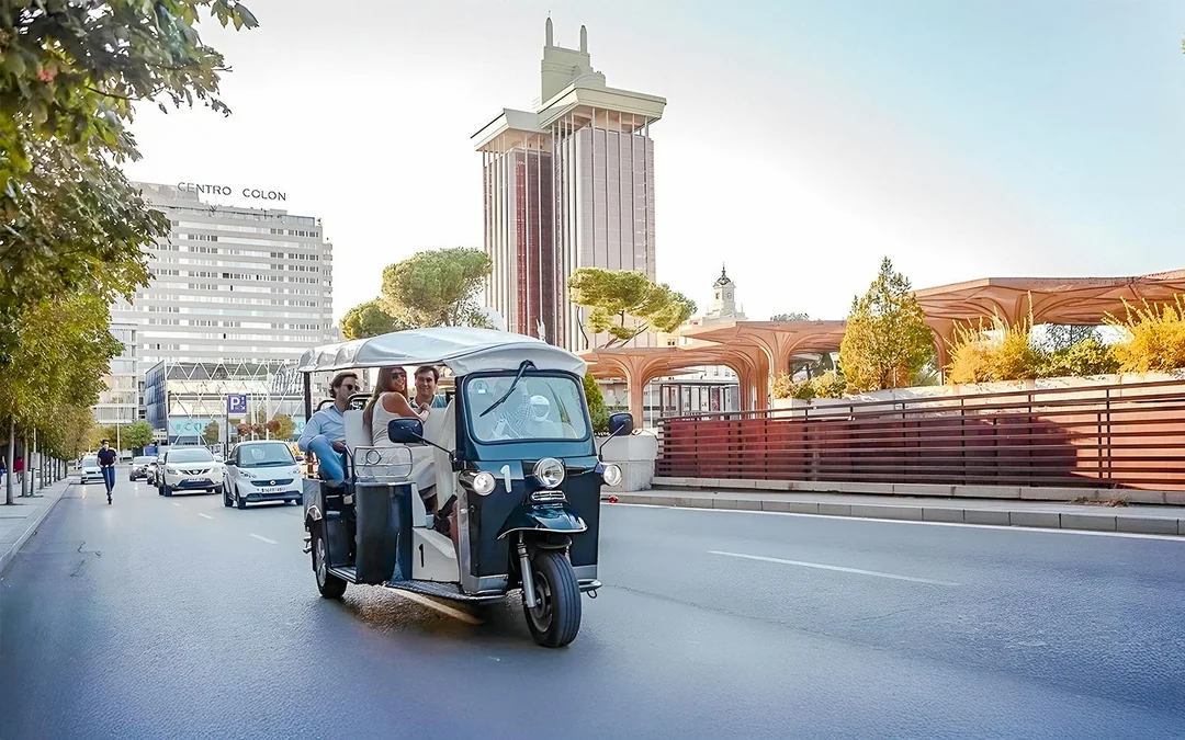 4-hour Expert Plus Madrid Tuk-Tuk Tour  Image 4