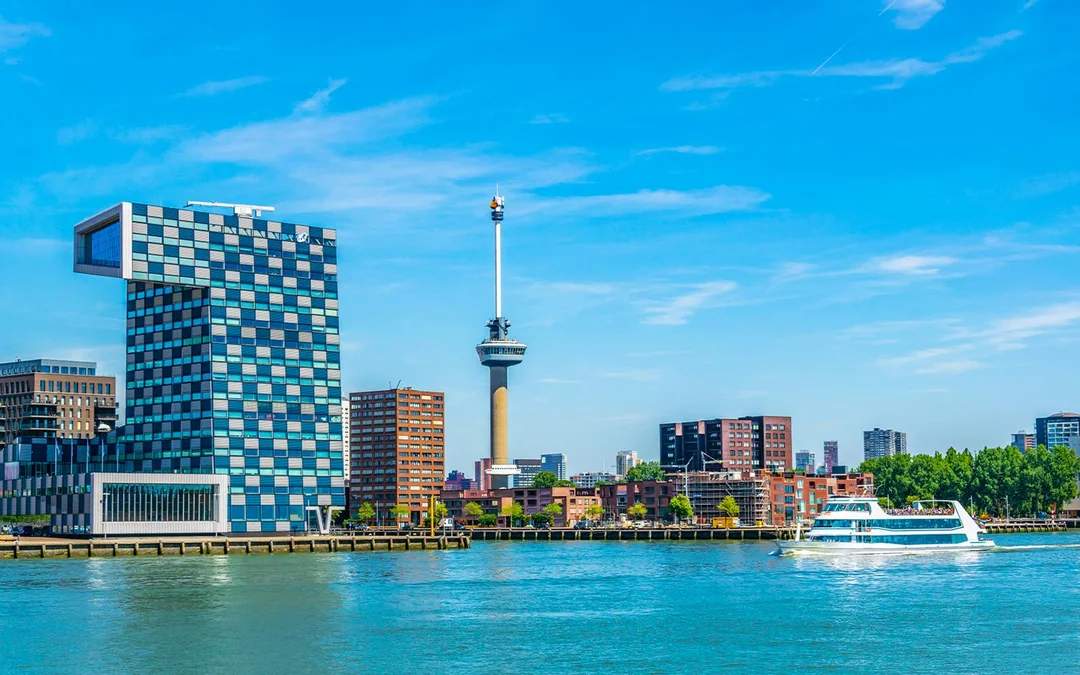 4-Hour Rotterdam Breweries and Boat Tour with Guided Tastings Image 4