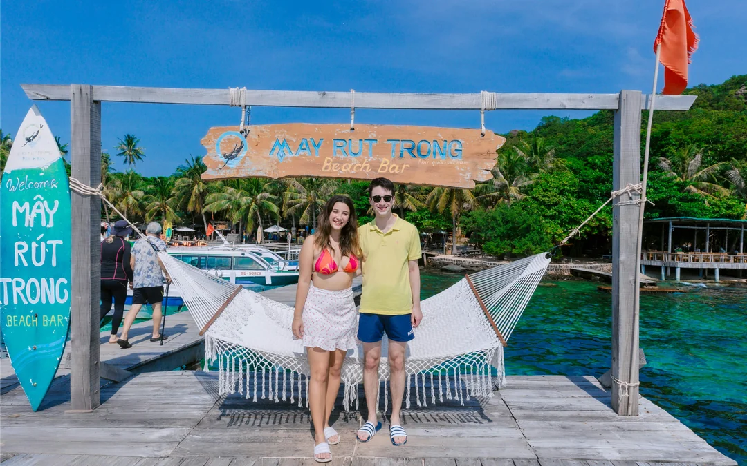 4 Island Tour with Snorkelling, Lunch & Transfers Image 2